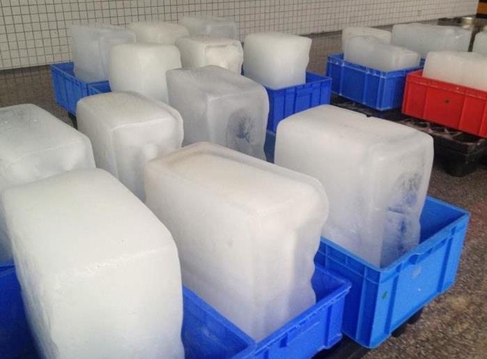 工業(yè)制冰機(jī)5噸的多少錢(qián)