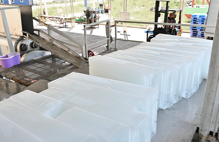 大冰塊制作設(shè)備多少錢