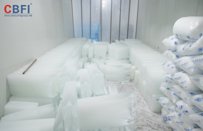 產(chǎn)品線涵蓋了片冰機(jī)、制冰機(jī)、冷水機(jī)以及速凍設(shè)備