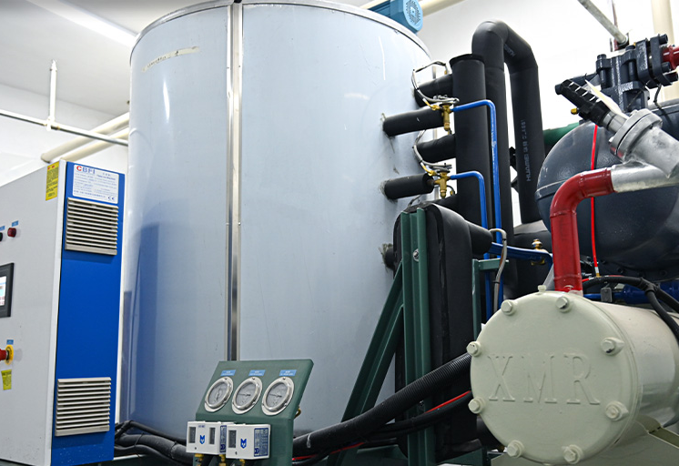 片冰機廣泛應(yīng)用于水產(chǎn)保鮮